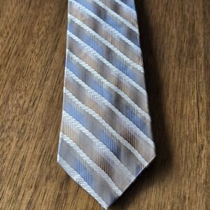 Paul Dione Mens Silk Tie Silver Champagne Blue Diagonal Stripe Herringbone Woven